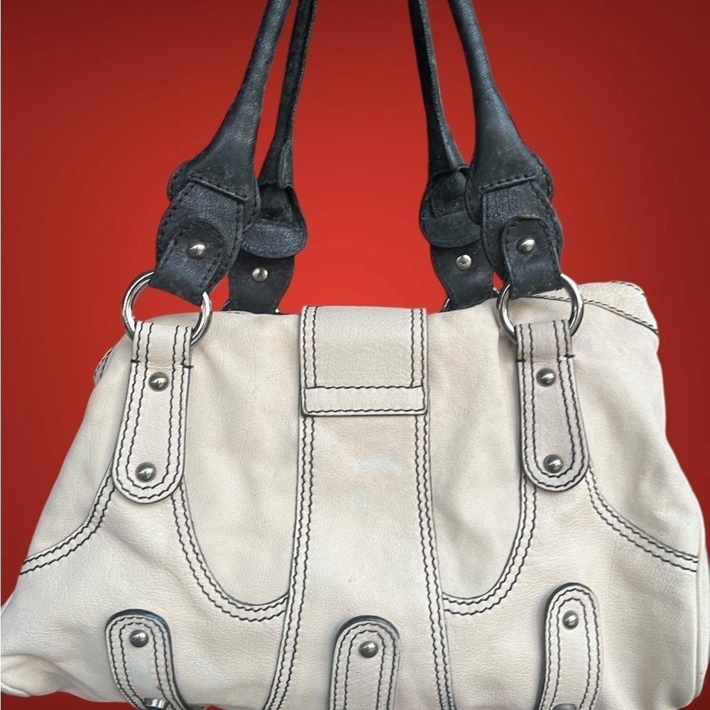 Beige and Black Valentino - Picture 10 of 10